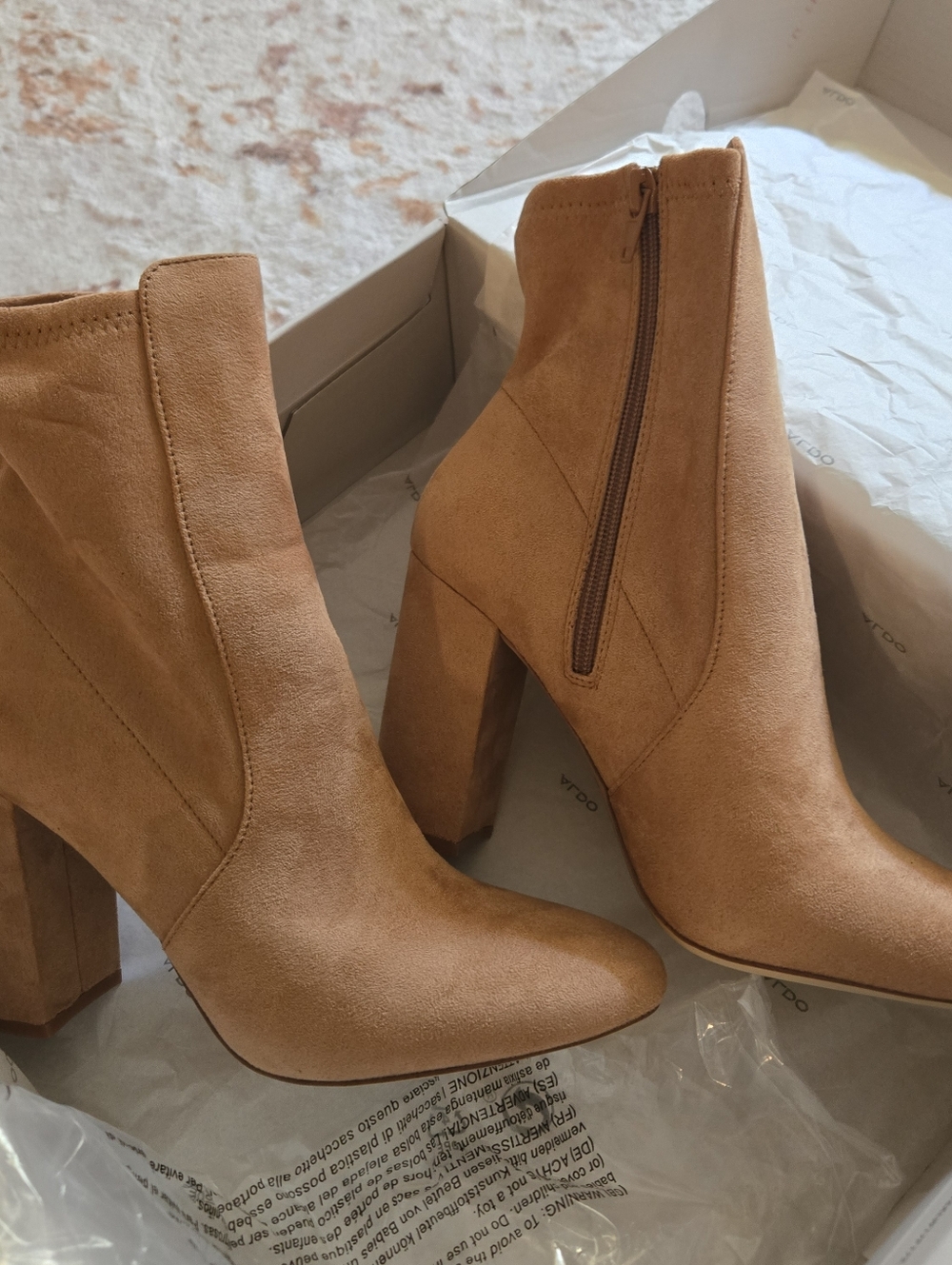 Aldo Tan Suede Block Heel Ankle Boots With Zipper Size 8.5 NWT & BOX